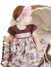 Vestido floral princesa+ faixa de cabelo.